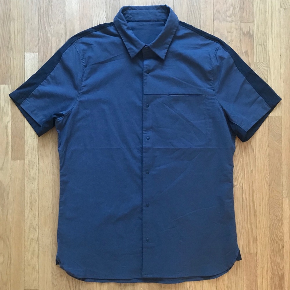 Lululemon “Snap To It” short sleeve Men’s medium